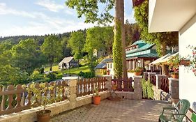 Hotel v Nebi